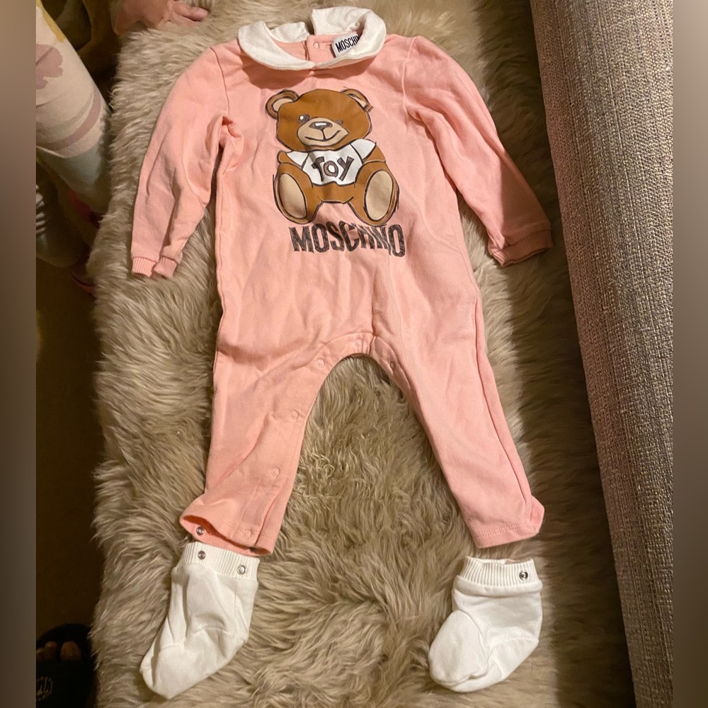 Moschino baby romper size 9-12M used like new just once